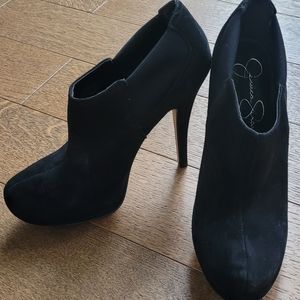 Jessica Simpson black ankle booties heels